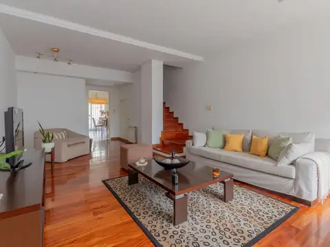 Depto Tipo Casa en Venta en Agronomia, USD 375.000