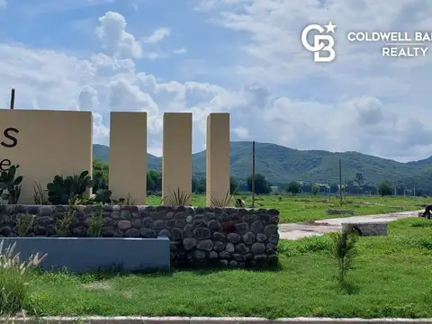 Terreno en jardines del valle