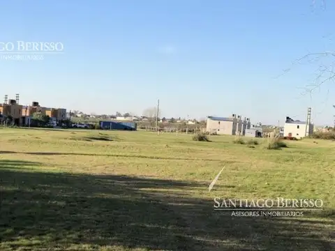 Terreno comercial en Centro (Campana)