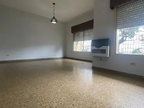 Casa en Alquiler en Lanus Oeste, $ 1.100.000
