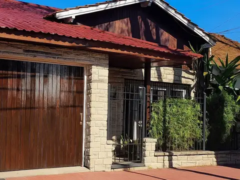Casa en Venta 3 ambientes con cochera y patio en Martínez, San Isidro, G.B.A. Zona Norte