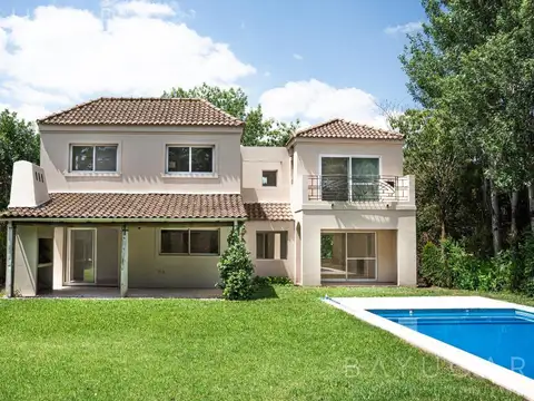 Casa en Venta en St. Mathews Village, USD 390.000