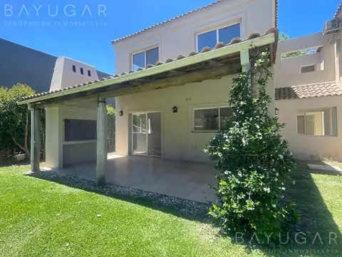 Venta Casa - St. Mathews Village Pilar - Apto Crédito