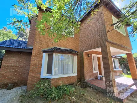 Casa 6 ambientes con 3 baños