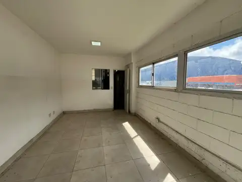 Alquiler de Galpon 1500m2 Parque Ebapi Buen Ayre