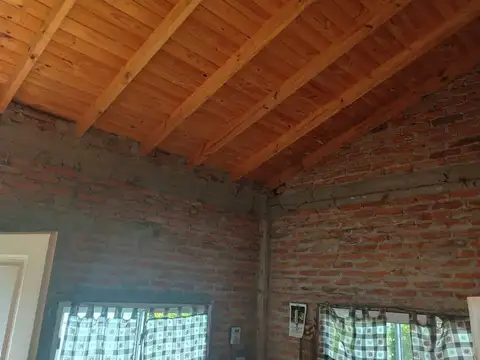 Casa 3 ambientes con 1 baño