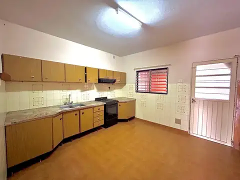 Depto Tipo Casa en Venta 40 años