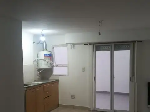 Departamento en Alquiler en Plaza Paso, $ 350.000