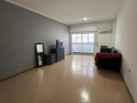 Departamento venta 3 dormitorios 2 baños centro balcon terraza