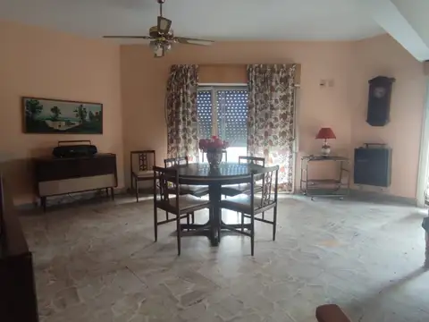 Depto Tipo Casa en Venta de 4 ambientes