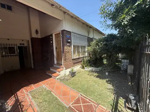 VENTA PH 4 AMBIENTES CON COCHERA Y JARDIN EN MORENO APTO CREDITO