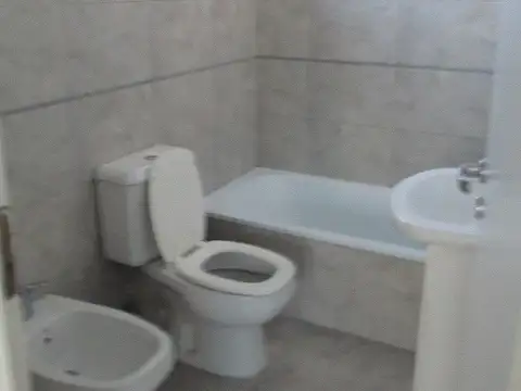 Alquiler 1 ambiente al frente con balcón en La Boca