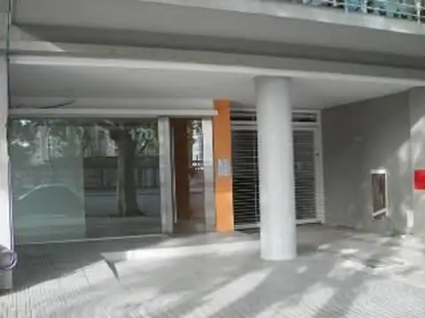 Alquiler 1 ambiente al frente con balcón en La Boca