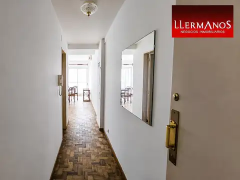 Uriburu 300