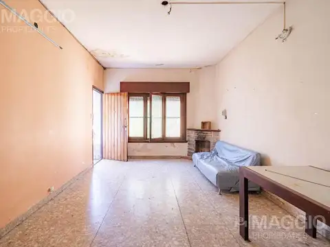 Depto Tipo Casa en Venta en Haedo Norte, USD 84.900