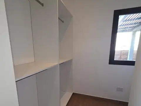 VENTA CASA PILAR CON PILETA