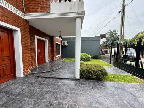 Casa en Venta en Quilmes, USD 210.000