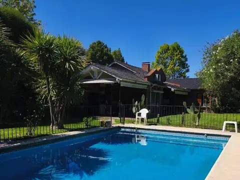 Casa 4 ambientes con 3 baños