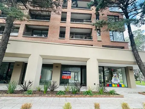 Local - Venta - Argentina, Los Polvorines - Jose Leon Suarez 1776