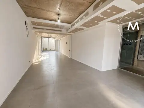 Local en Alquiler en Chacarita, $ 3.000.000
