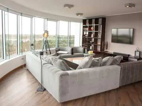 Departamento en Alquiler de 3 dormitorios