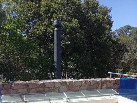 Casa en barrio privado-Las Chacras