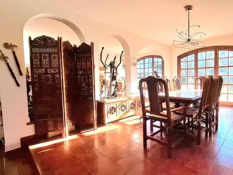 Casa en Venta en Carlos Casares, USD 265.000