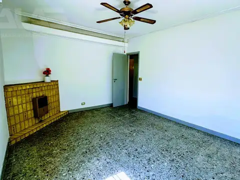Depto Tipo Casa en Alquiler de 2 dormitorios