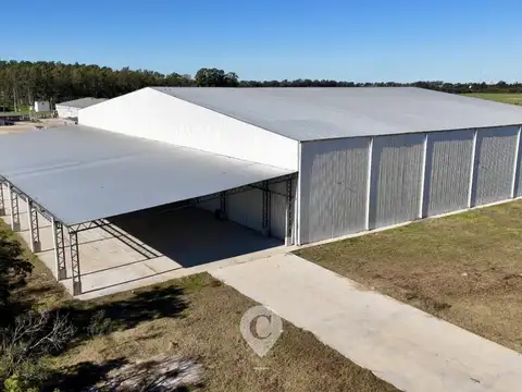 4 Naves Industriales en Alquiler de 1290 m2 c/u. Zona Industrial de Zárate