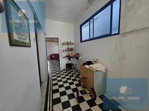 Casa 5 ambientes con 2 baños
