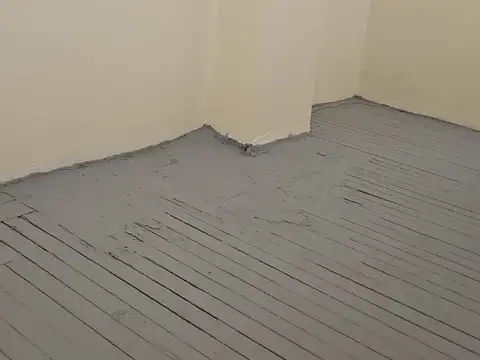 Local con Entre Piso