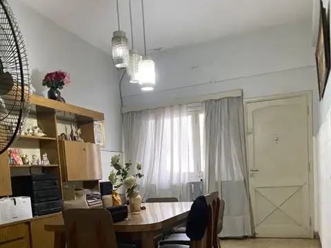 CASA 4 AMB. CON FONDO