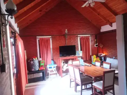 Casa en Venta con 1 cochera