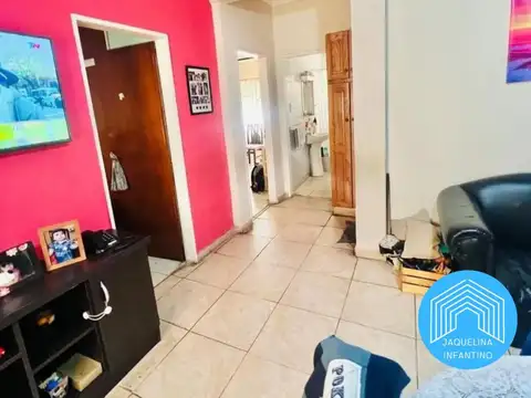 DEPTO. 3 AMB. CON COCHERA