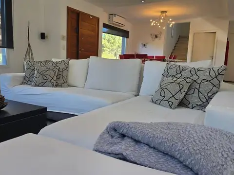 Casa en Venta al Este