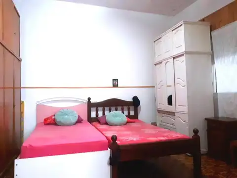 Casa en Venta con 4 cocheras