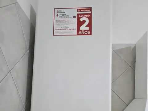 Casa en Alquiler con 1 cochera