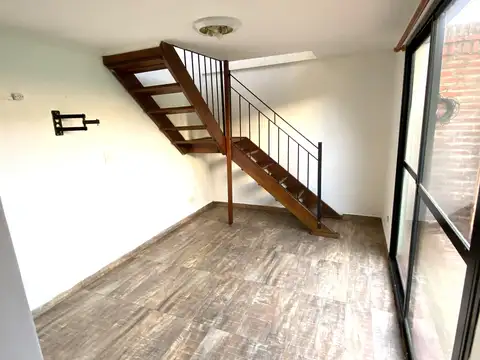 Depto Tipo Casa en Alquiler en Bella Vista, $ 1.200.000