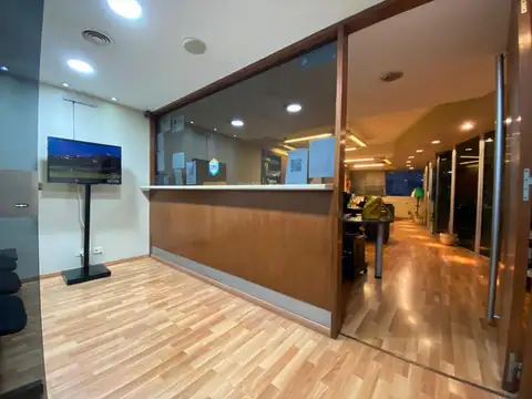 Oficina en Venta 60 años