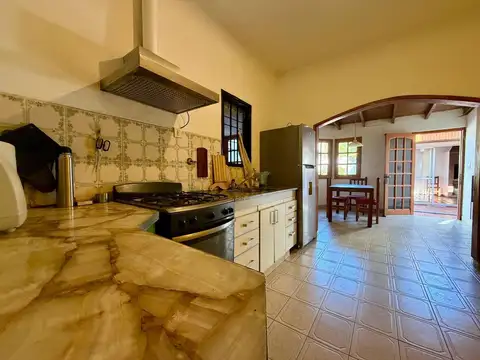 Calle 519 e/ 2bis y 3. 700