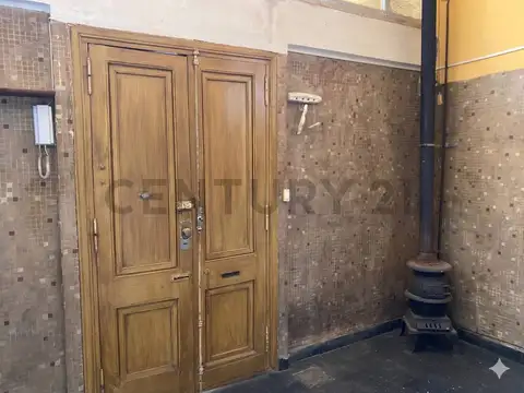 VENTA PH DE 3 AMBIENTES Y MEDIO CON PATIO - SIN EXPENSAS - BALVANERA