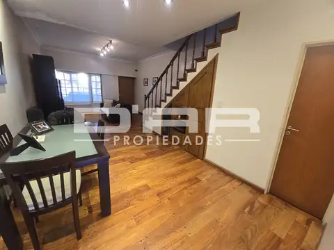 Venta Dúplex De 5 Ambientes Con Jardín + Quincho + Cochera - Lascano 4400