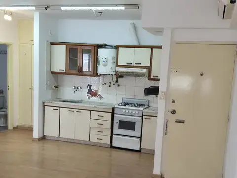 ALQUILER B° CENTRO - 1 DORMITORIO Y MEDIO - TUCUMAN ESQUINA COLON