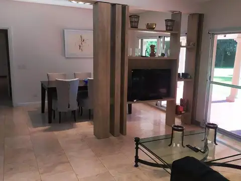 Casa en Alquiler en Highland Park Country Club, USD 5.200