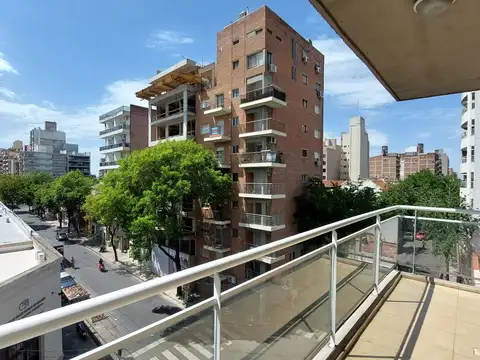 Departamento en alquiler, un dormitorio, balcón, moderno, barrio martin, impecable.