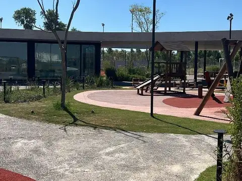 Terreno en Venta 20  mts Frente