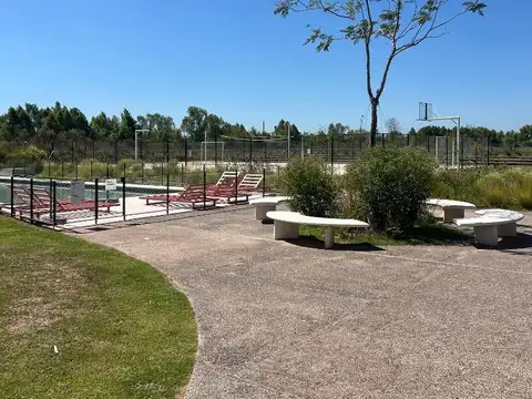 Lote B. Amarras Puertos del Lago