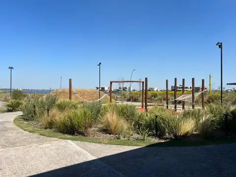 Terreno en Venta 35  mts Fondo