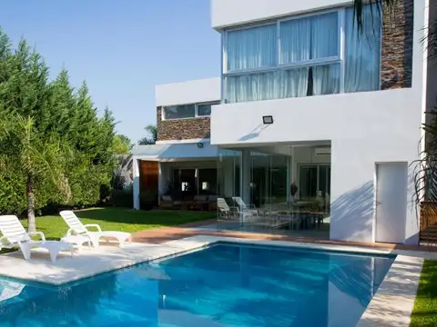 Casa en Venta de 5 dormitorios