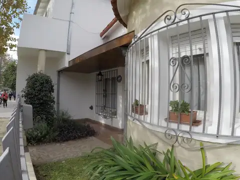 Casa en Venta en Ramos Mejia Sur, USD 230.000